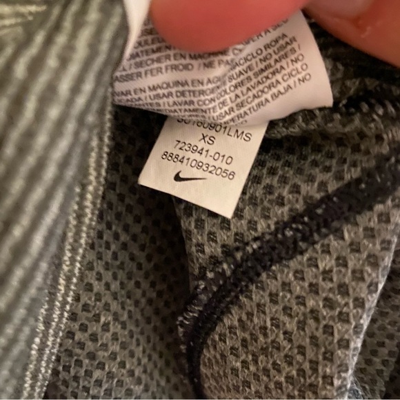 Nike Dri-Fit AeroReact Tank Top XS - Picture 4 of 7